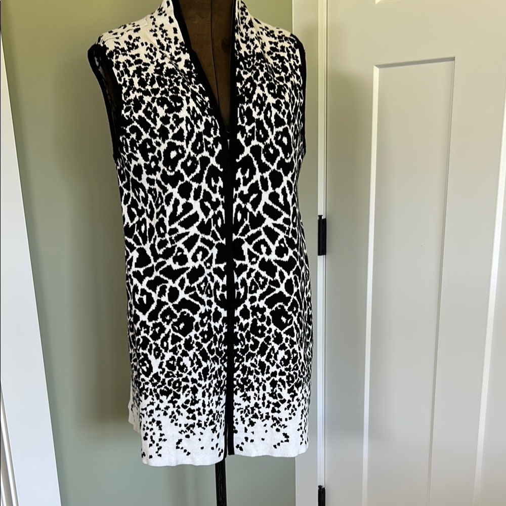 Open cardigan black white animal print Investments size medium euc no issues